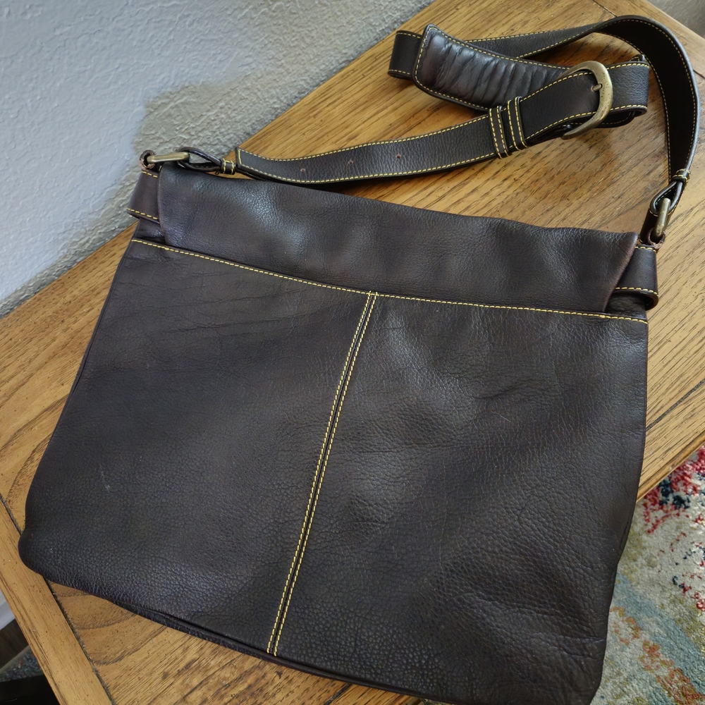 Saks Fifth Avenue Brown Leather Unisex Bag